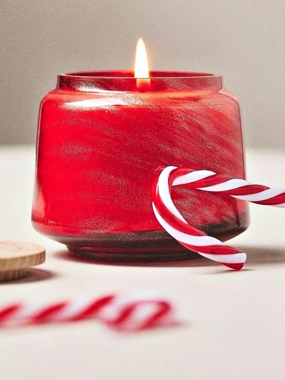 Red Candle with Wooden Lid Like New